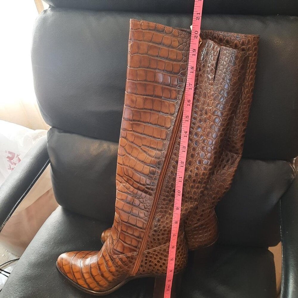 NEW ! Vince Camuto Pearlanie Over Knee Boot Glaze Croco Rich Cocoa Size 9/9.5/11 - Picture 6 of 8